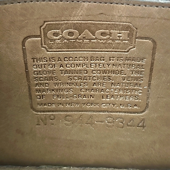 Sold!!! Vintage NYC 70's Coach Dinky Bag (Putty W/Tabac Piping) 9375 - Picture 12 of 14